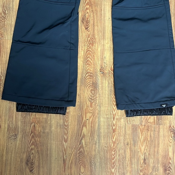 Roxy Snow Pant - Picture 5 of 8